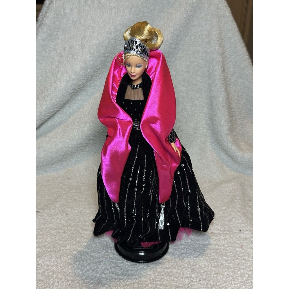 Mattel Happy Holiday Special Edition Black Silver And Pink Barbie Doll 1998